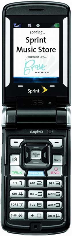 sanyo-m1-large-open.jpg