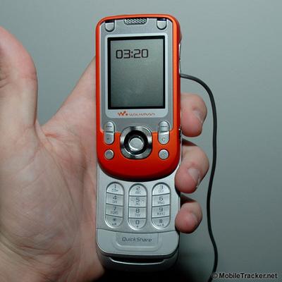 sony-ericsson-w600-4-thumb.jpg