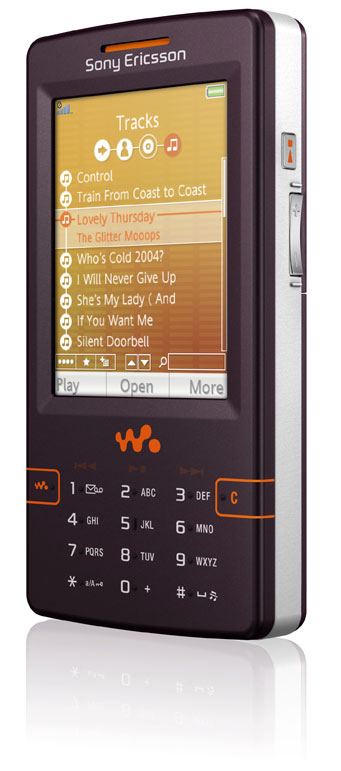 sony-ericsson-w950i-angle.jpg